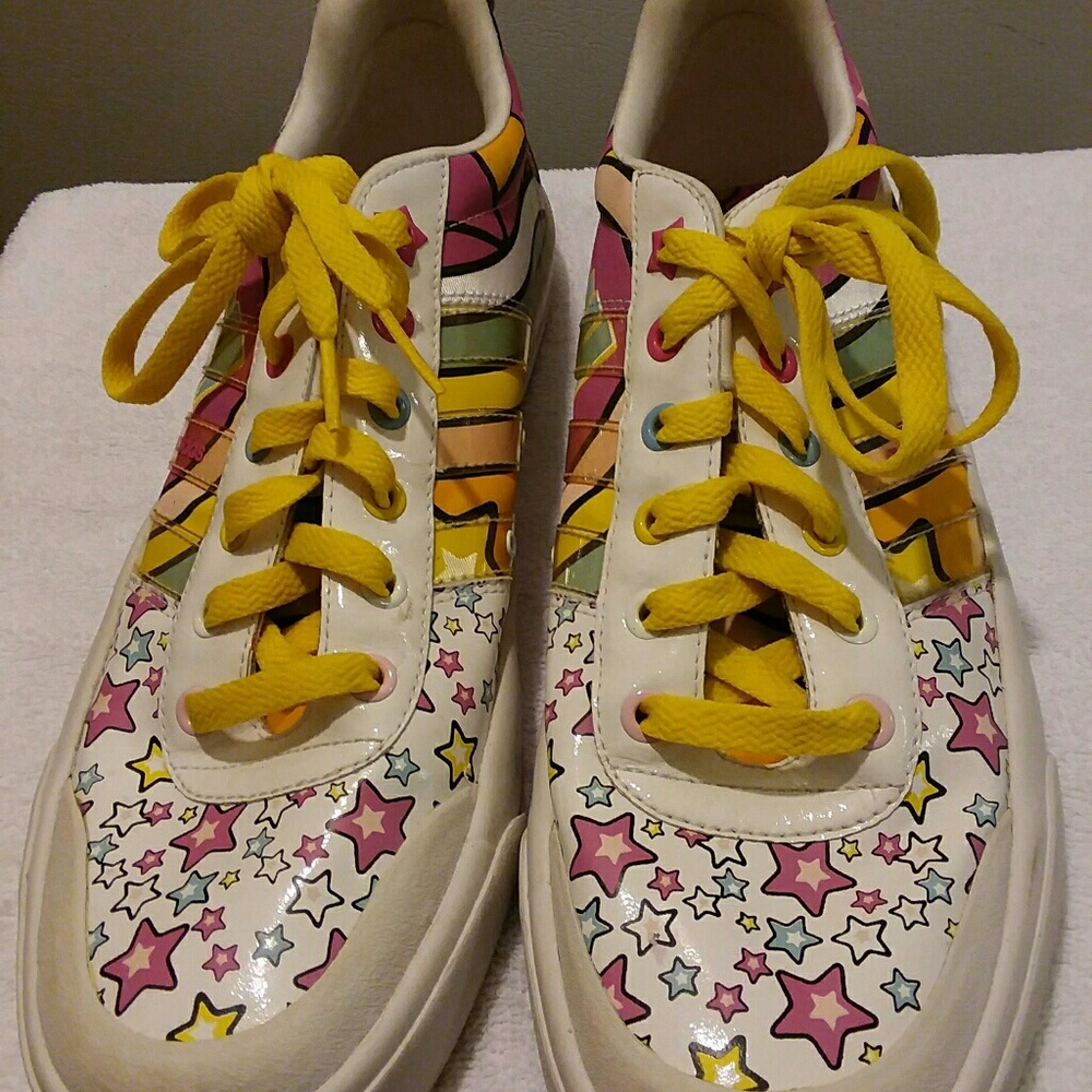 Adidas Retro Shoes Size 9 1/2